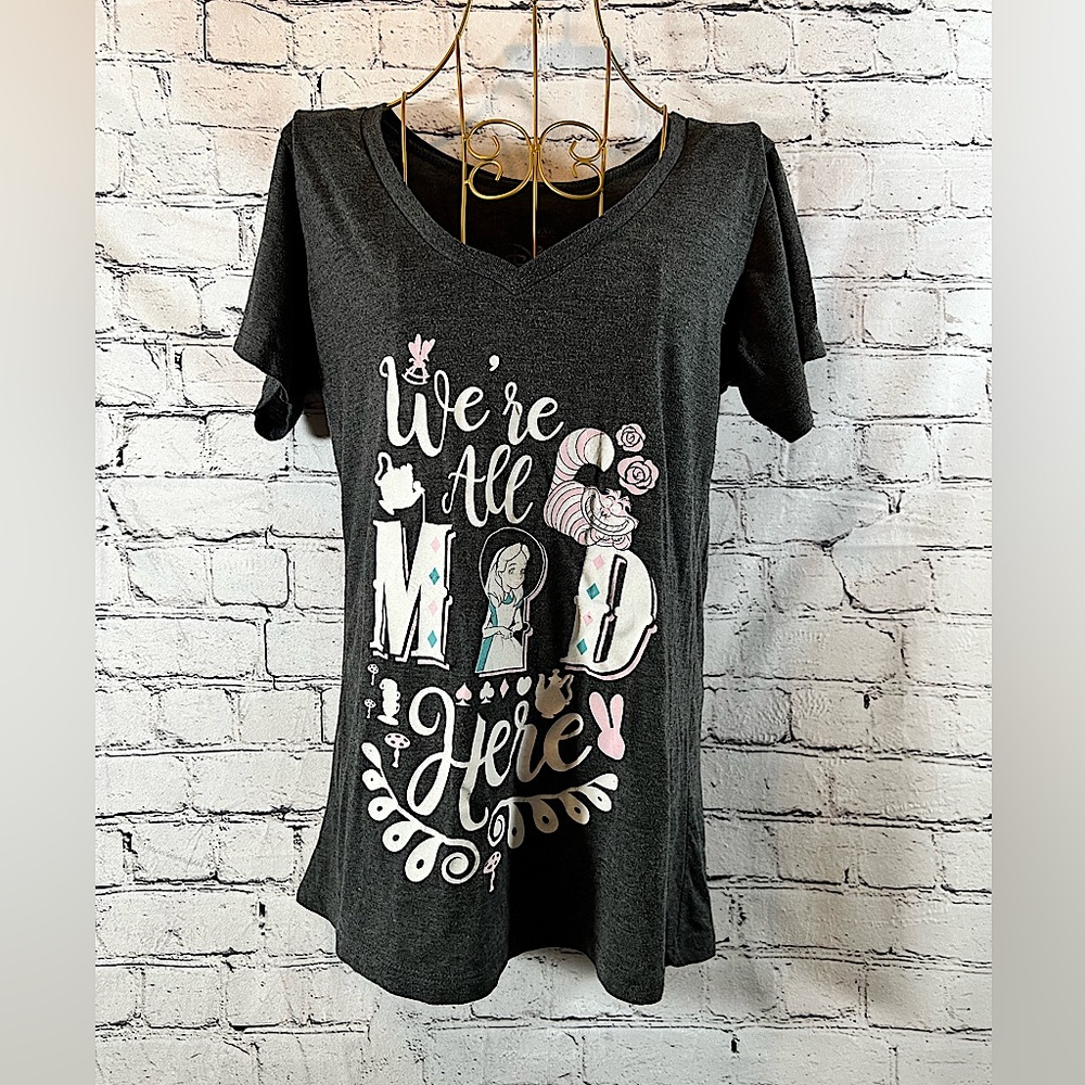 Gray Alice in Wonderland "We are all Mad" Graphic Tee Large
